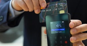 Sanzioni POS, dal 30 giugno 2022 doppia multa per chi rifiuta carte e bancomat