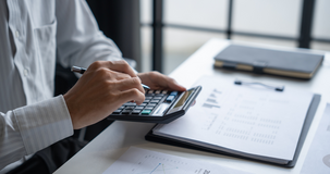 Busta paga: come cambia dal 2026 tra taglio IRPEF e nuove flat tax