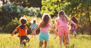 Centri estivi 2026: al via il Fondo da 60 milioni. Cosa cambia per le famiglie