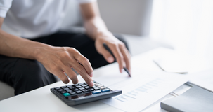 Arriva la compliance locale: tasse scontate per l'addebito diretto, lettere e avvisi su irregolarità