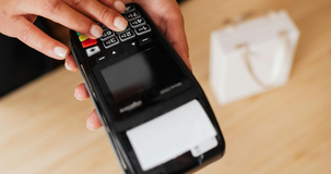 Collegamento tra POS e cassa verso la prima scadenza: l'unione dei dati alla prova dei fatti