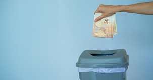 TARI 2026: il bonus sociale entra in bolletta ma l'ISEE basso non basta