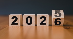 Fatture 2025 ricevute nel 2026: guida alla detrazione IVA e deduzione costi