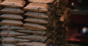 Tassa sui pacchi: chi la paga e da quando? Le istruzioni delle Dogane