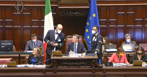 Stretta al reddito di cittadinanza, cessione del credito e cartelle: le novità con la conversione del DL Aiuti