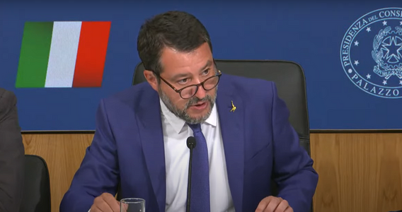 Decreto Omnibus, nuova tassa sulle banche: come funziona il prelievo sugli extraprofitti
