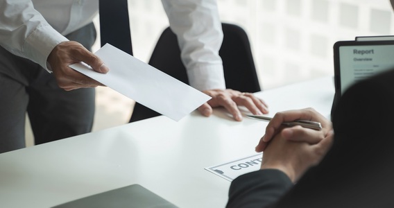 Supporto formazione e lavoro: l'indennità di 350 euro non spetta in caso di dimissioni volontarie