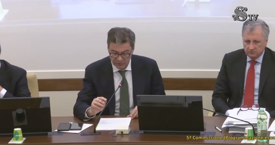 Scarso supporto a investimenti privati e imprese: Giorgetti rimanda al PNRR
