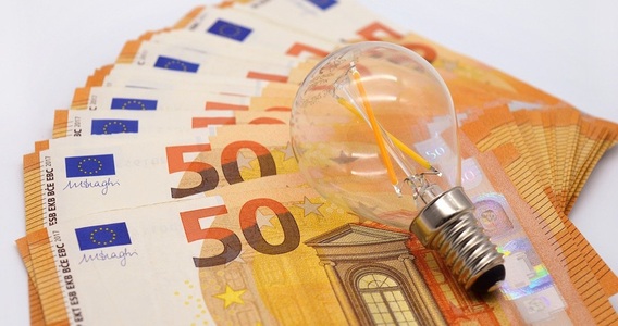Bonus bollette più basso dal 1° aprile 2024: stop al contributo straordinario