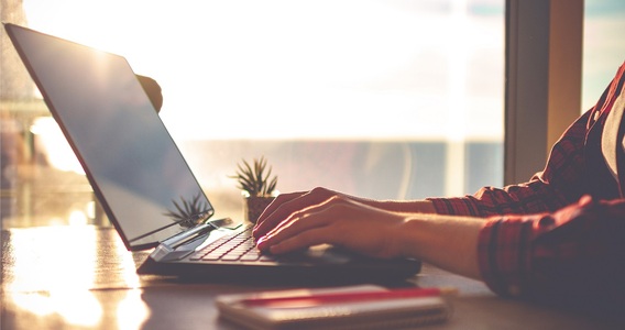 Nomadi digitali: come ottenere il permesso di soggiorno per lo smart working