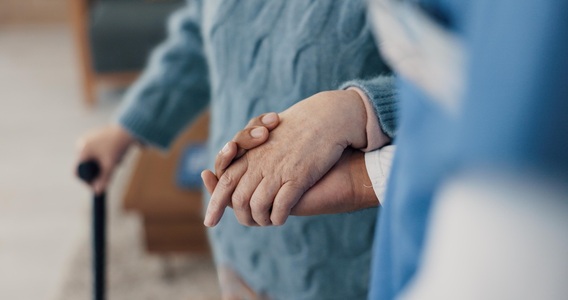 Legge 104, bonus disabili a perimetro stretto: deduzione esclusa per la badante