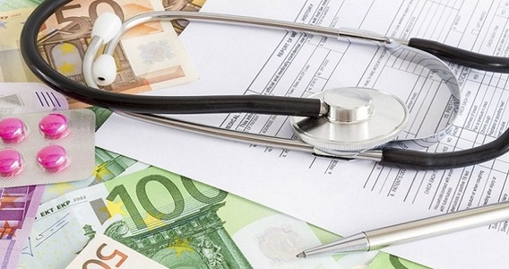 Fattura elettronica, esonero medici e farmacie per il 2019