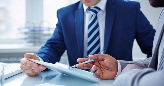 Aumenta il numero massimo di praticanti per commercialista