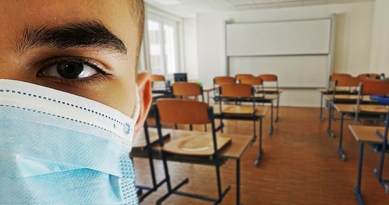 Rientro a scuola: presentato il piano per la riapertura. Nodo risorse