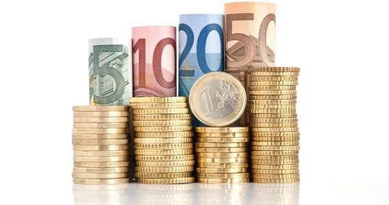 Contributi colf e badanti, scadenza il 10 luglio 2020