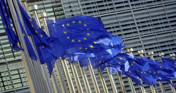 Fattura elettronica obbligatoria anche per i forfettari? Il MEF chiede il via libera all'Europa