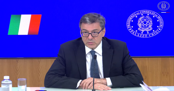 Caro carburante: mini taglio delle accise per il gasolio, niente sconto per la benzina 