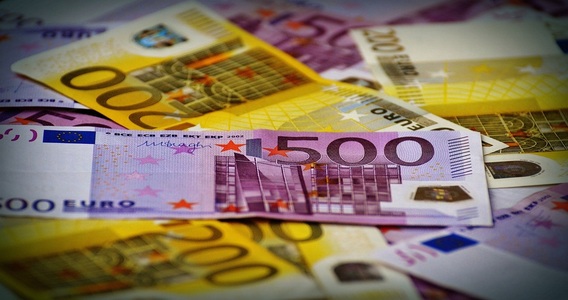 Bonus e agevolazioni over 65: vantaggi fiscali e soluzioni di credito