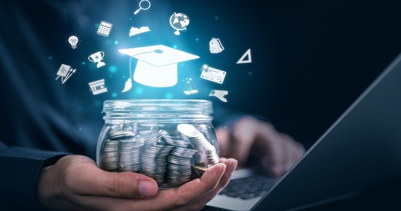 Carta del docente al via dal 9 marzo 2026. Più beneficiari, importo ridotto e vincoli su PC e tablet