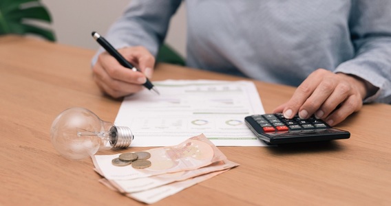 Bonus bollette 2026, al via il contributo per gli ISEE fino a 25.000 euro