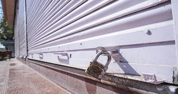 Cedolare secca estesa ai negozi per contrastare la desertificazione commerciale