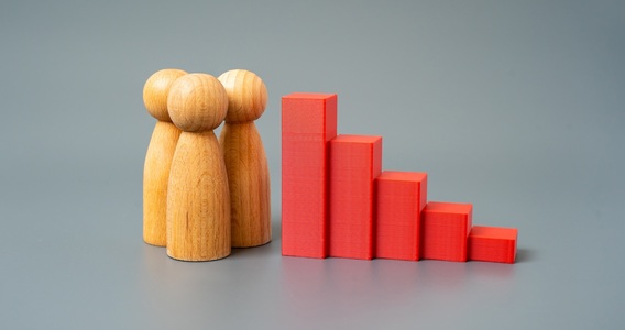 Crisi demografica e occupazione: in 10 anni a rischio pensioni e assistenza