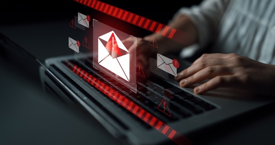 Fatture elettroniche, phishing via PEC: la nuova truffa online 