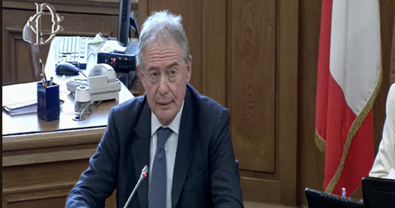 Promesse mancate su Transizione 5.0: Urso incontra le imprese e risponde alla Camera 