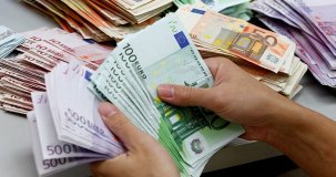 Limite contanti, 2.000 euro nel 2020: come cambia la soglia dei pagamenti